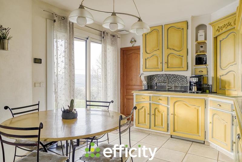 Maison - 190 m² - 5 pièces