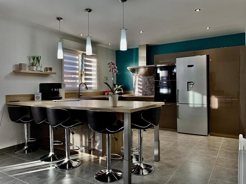 Maison - 108 m² - 5 pièces