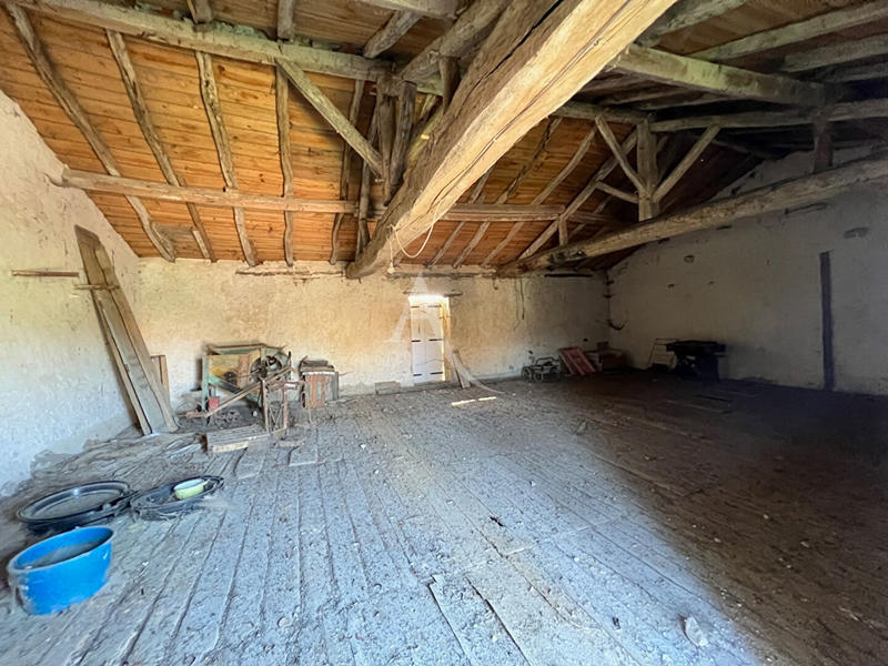 Maison - 250 m² - 9 pièces