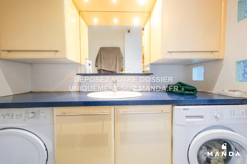 Chambre - 10 m² - 5 pièces