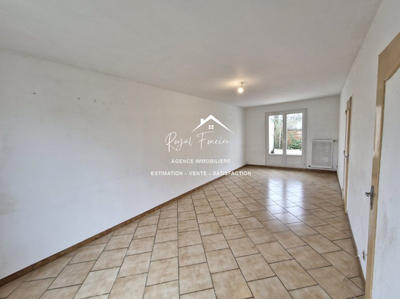 Maison traditionnelle - 87 m² - 6 pièces