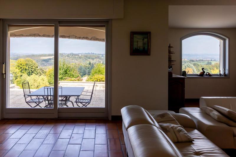 Maison - 238 m² - 8 pièces