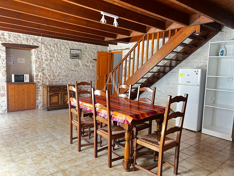 Maison - 200 m² - 9 pièces