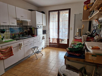 Maison - 121 m² - 5 pièces