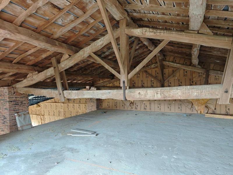 Maison - 370 m² - 7 pièces