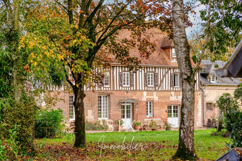 Maison - 180 m² - 5 pièces