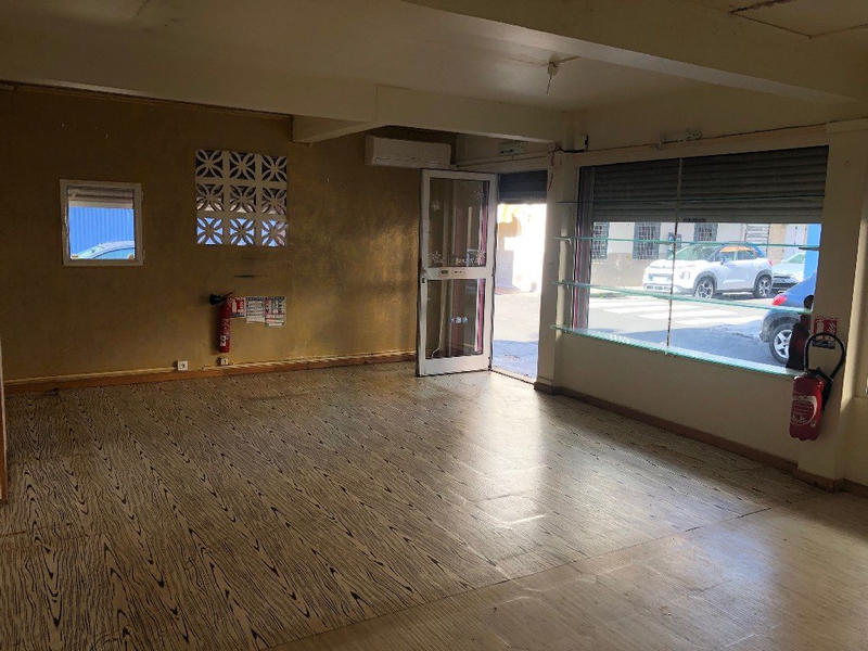 Local commercial - 43 m² - 1 pièce