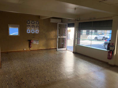 Local commercial - 43 m² - 1 pièce