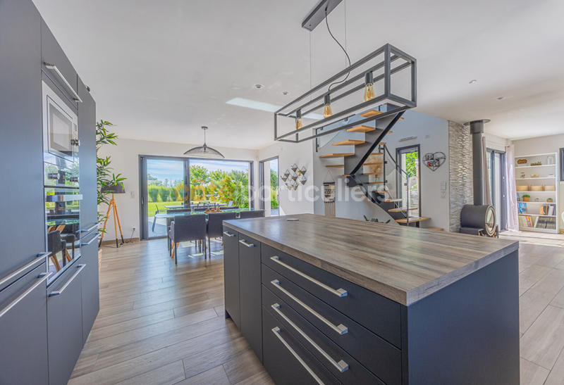 Maison - 130 m² - 5 pièces