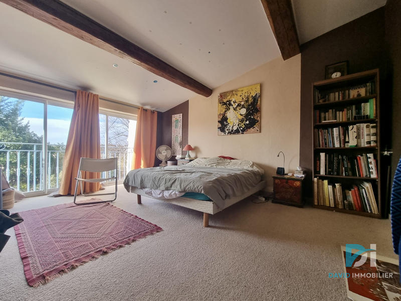 Maison - 180 m² - 5 pièces