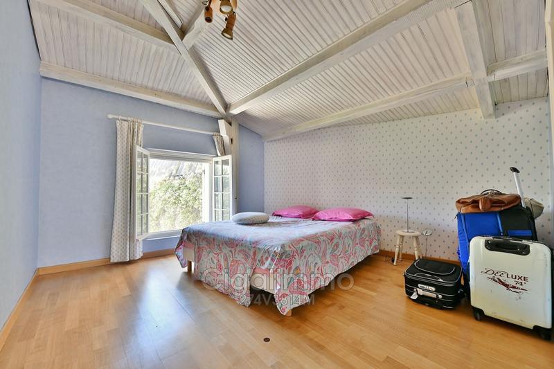 Maison en pierre - 179 m² - 6 pièces