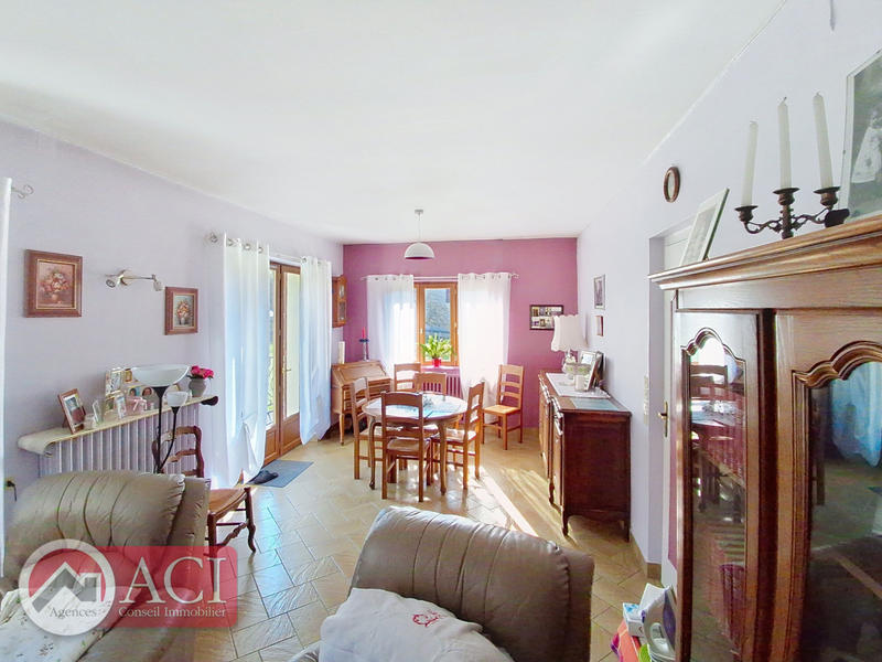 Maison - 120 m² - 5 pièces