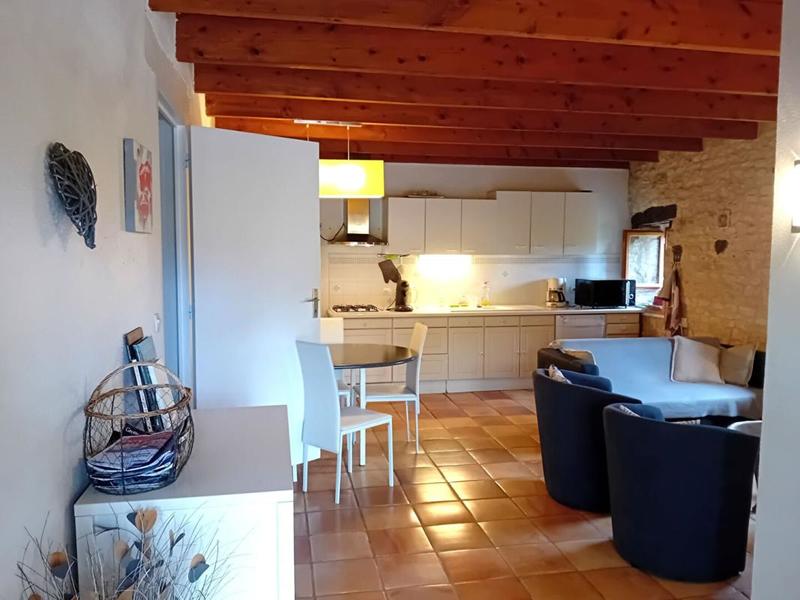 Maison - 213 m² - 9 pièces