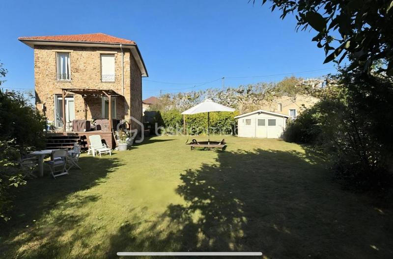 Maison en pierre - 90 m² - 6 pièces