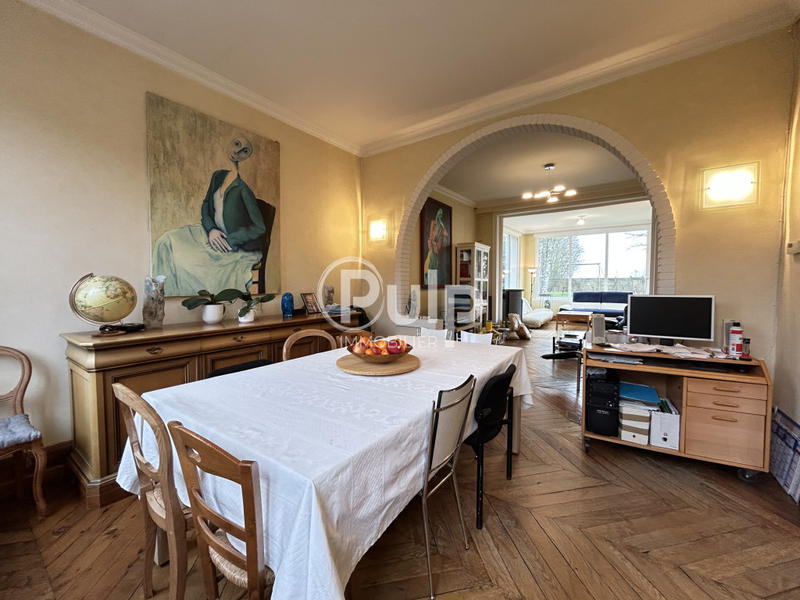 Maison - 175 m² - 10 pièces