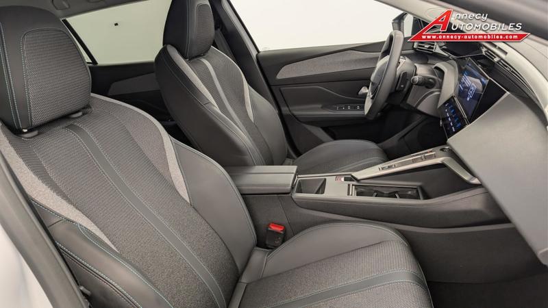 Peugeot 408 Hybrid 136 e-Dcs6 Allure