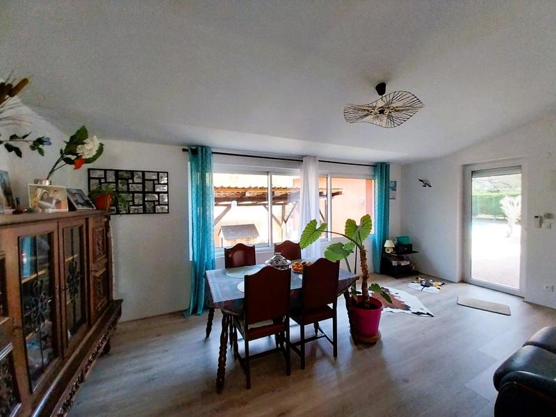 Maison - 135 m² - 6 pièces