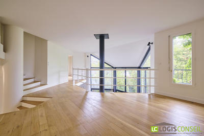 Maison contemporaine - 201 m² - 9 pièces