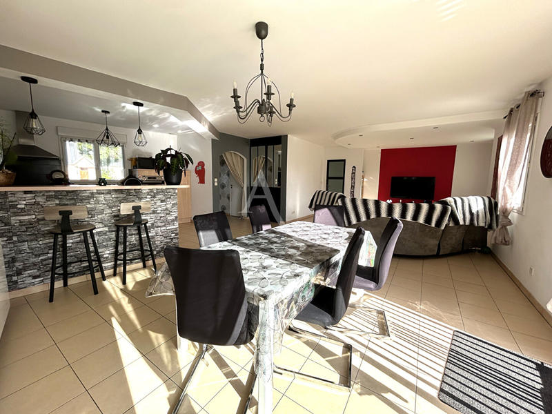 Maison - 138 m² - 5 pièces