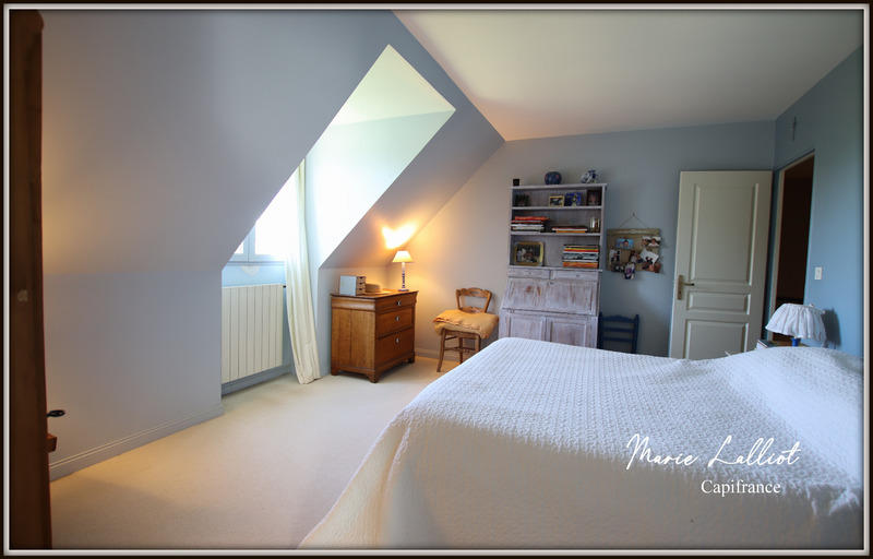 Maison - 232 m² - 9 pièces