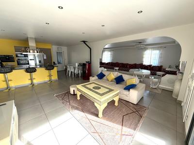 Maison - 151 m² - 4 pièces