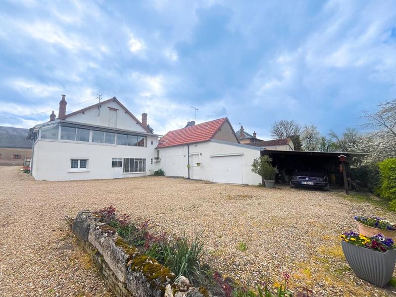 Maison - 101 m² - 5 pièces