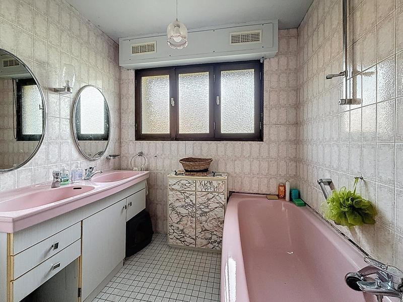 Maison - 93 m² - 4 pièces