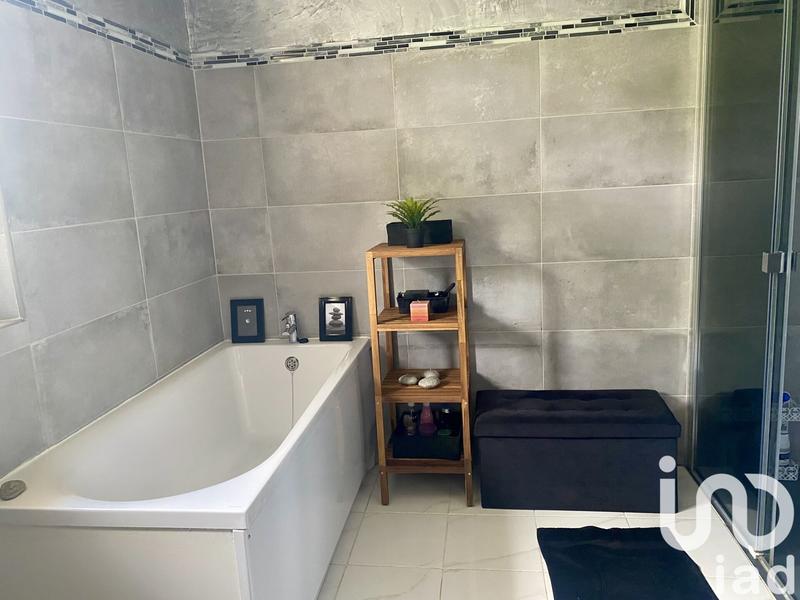 Maison - 187 m² - 7 pièces