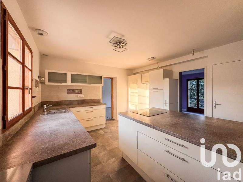 Maison - 165 m² - 8 pièces