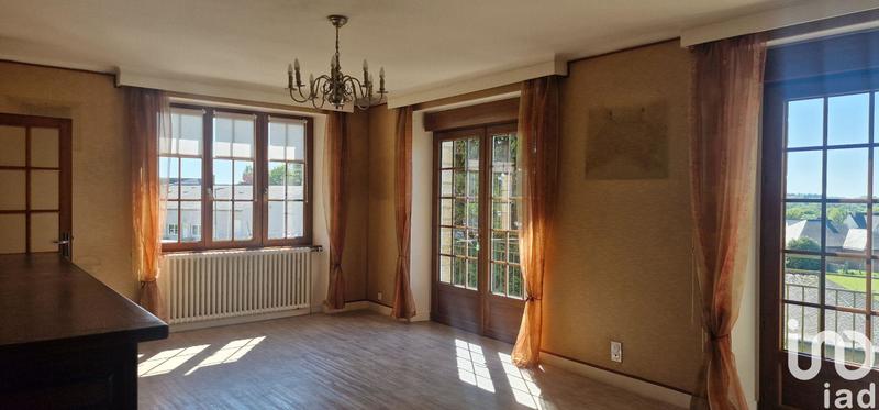 Maison - 180 m² - 5 pièces