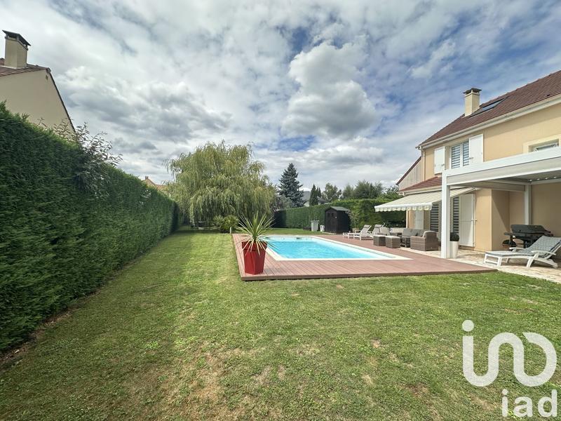 Maison - 147 m² - 8 pièces