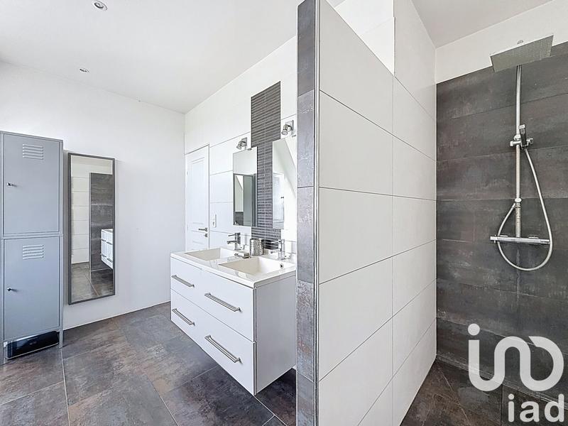 Maison - 145 m² - 6 pièces