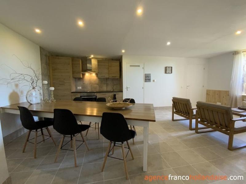 Maison - 340 m² - 18 pièces