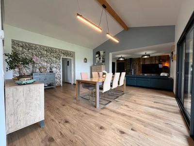 Villa - 170 m² - 5 pièces