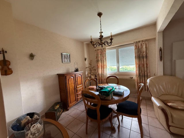 Maison - 107 m² - 6 pièces