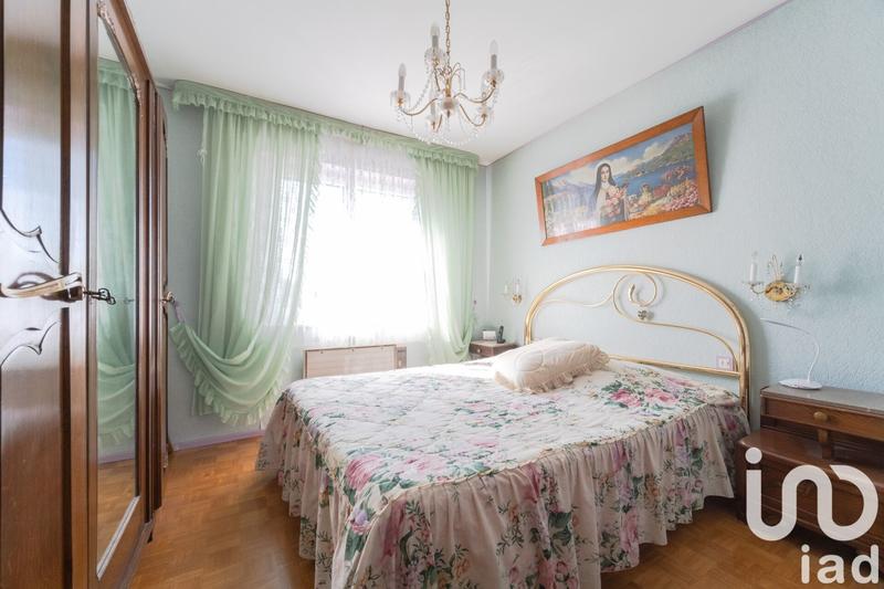 Maison - 137 m² - 8 pièces