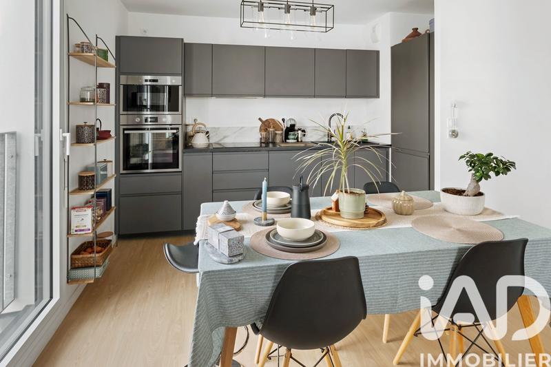 Appartement - 84 m² - 4 pièces