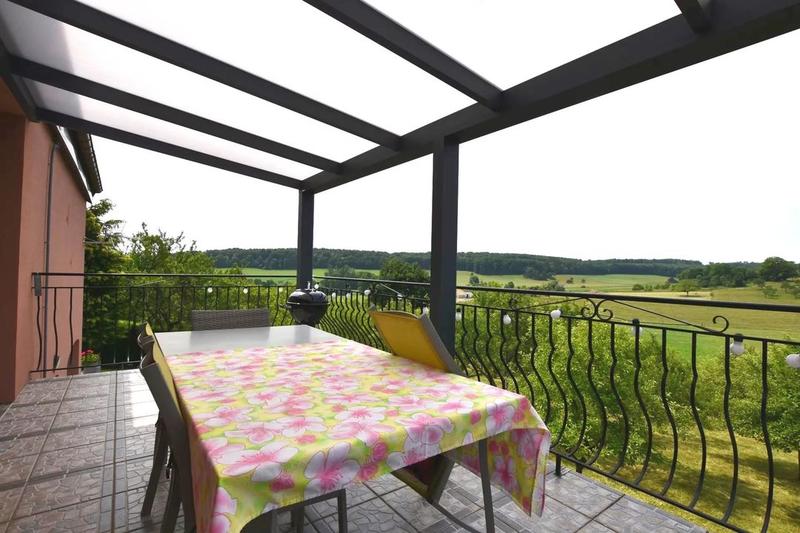 Maison - 183 m² - 10 pièces