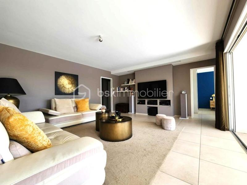 Villa - 145 m² - 6 pièces