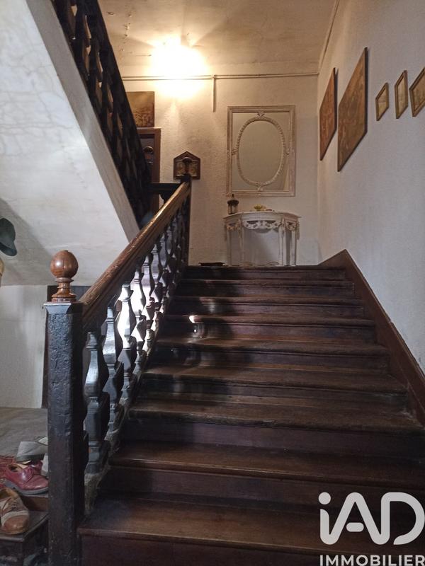 Maison - 330 m² - 6 pièces