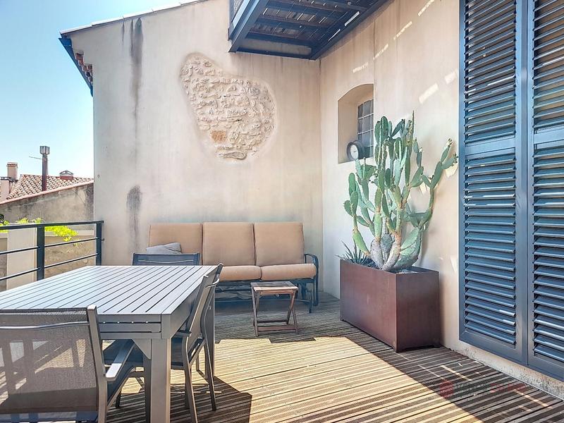 Maison - 230 m² - 6 pièces