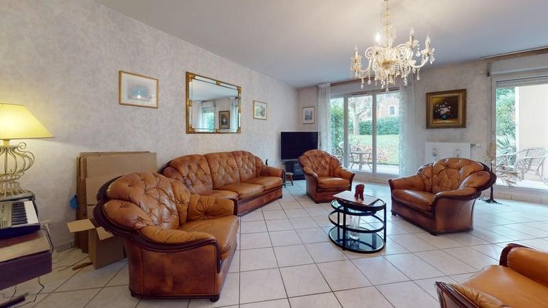 Appartement - 100 m² - 3 pièces