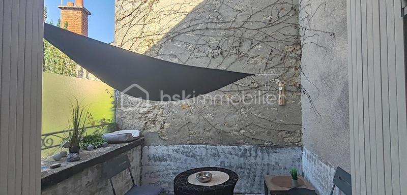 Immeuble - 198 m² - 8 pièces