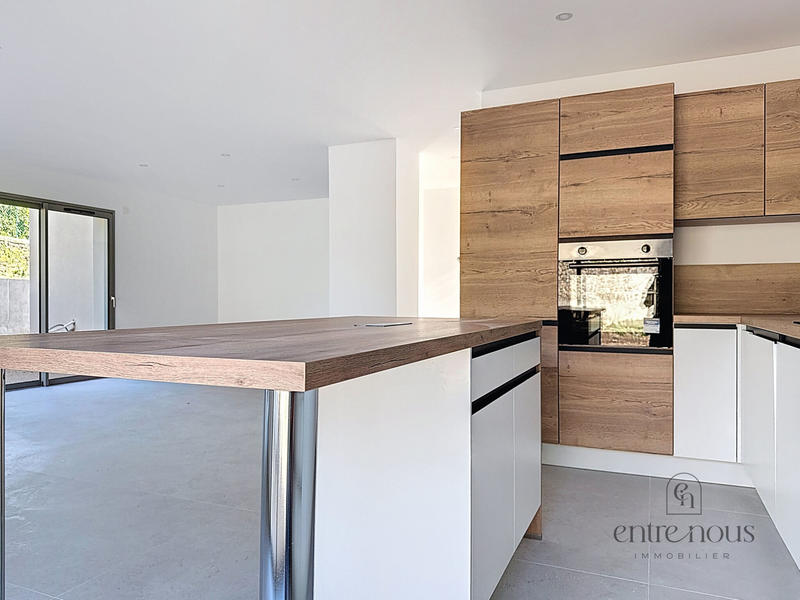 Maison - 103 m² - 4 pièces