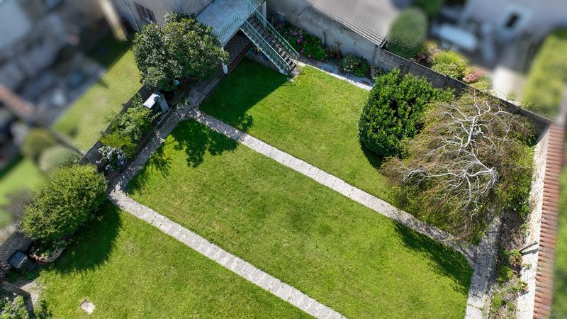 Maison - 265 m² - 10 pièces