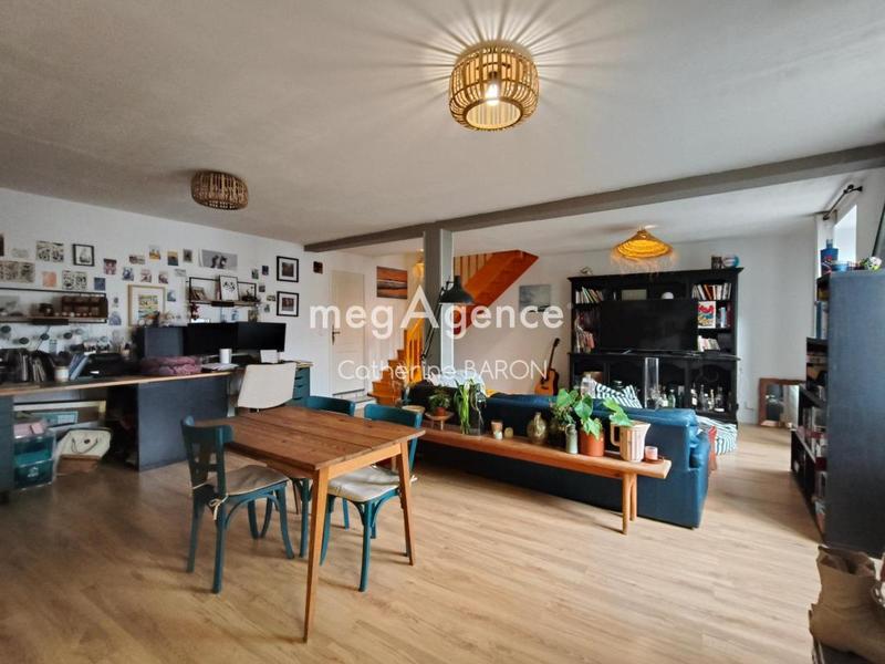 Maison - 92 m² - 4 pièces