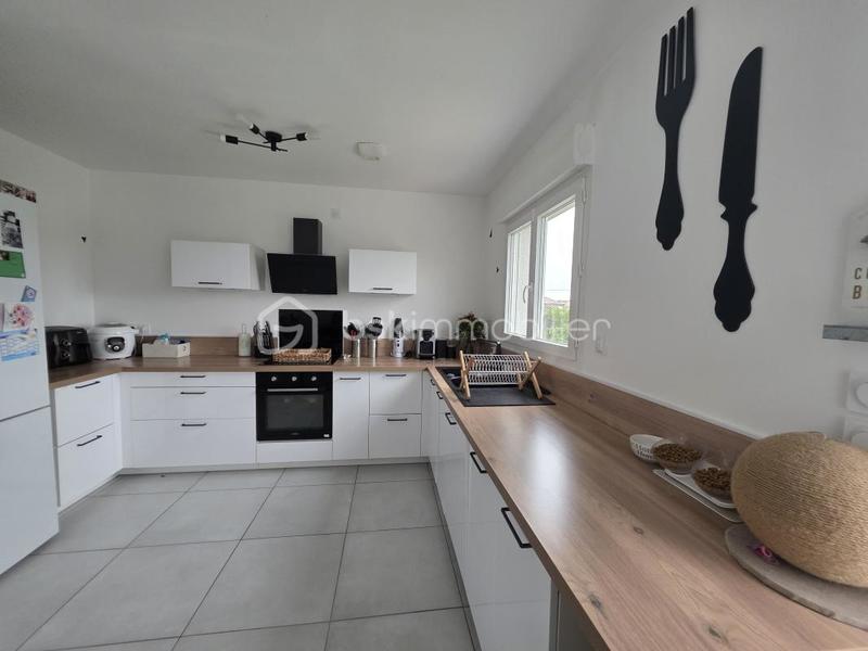 Maison - 93 m² - 4 pièces
