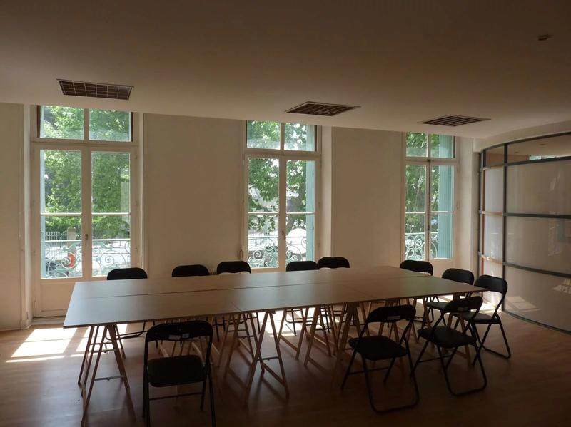 Bureau - 478 m² - 25 pièces