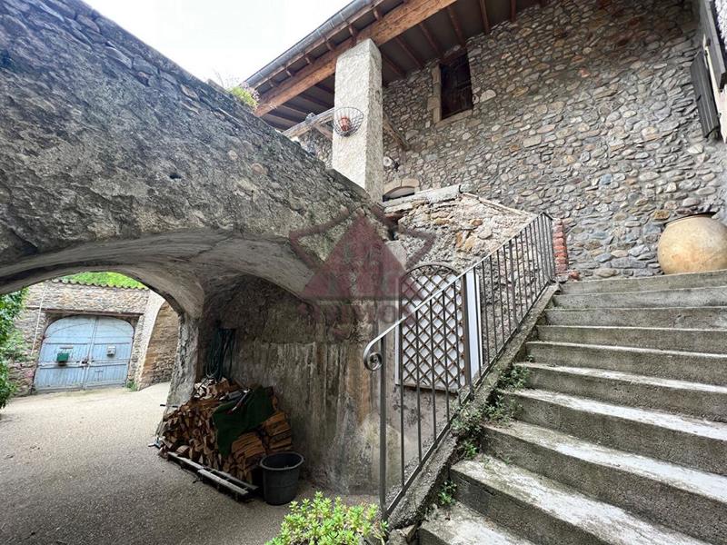 Maison en pierre - 170 m² - 6 pièces