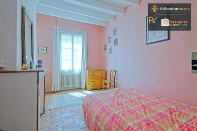 Maison - 292 m² - 12 pièces